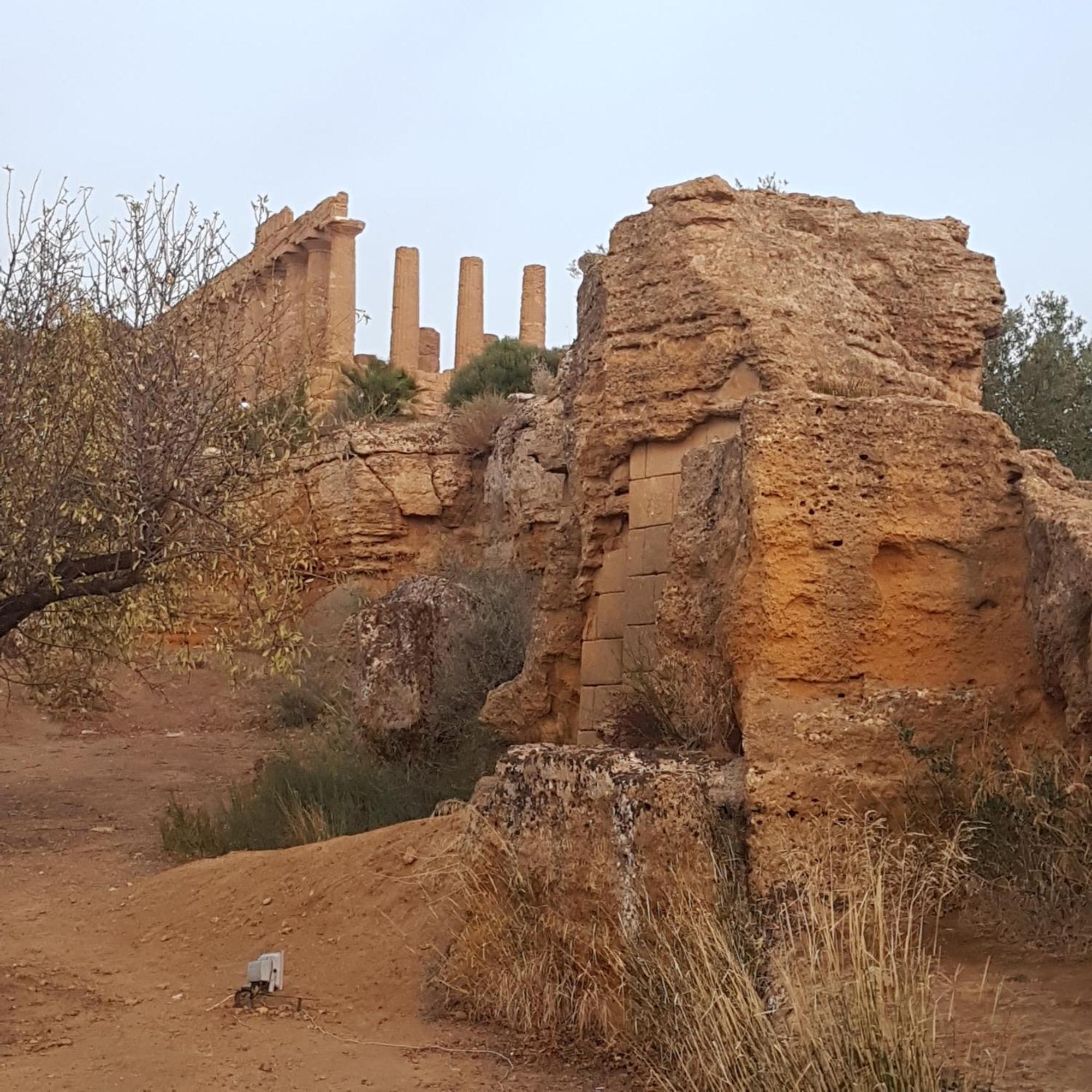 Lala Salama San Leone Bagian luar foto